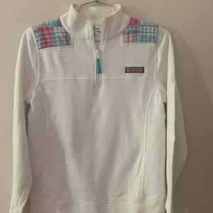 Vineyard vines sweatshirt